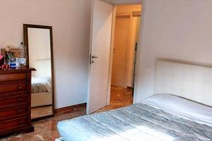 Disponibile camera con letto matrimoniale