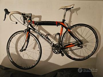 Bici da corsa full carbon