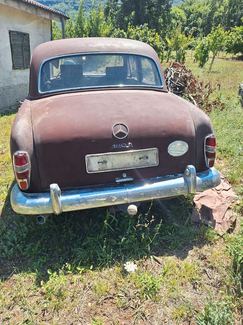 Mercedes-Benz 180 D 1960 photo 5