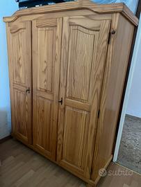 Mobile a 3 ante in legno