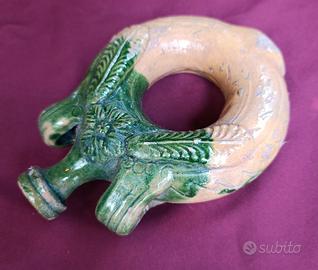 Antica fiasca a ciambella in ceramica smaltata 
