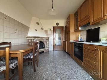 3 LOCALI A PINETO