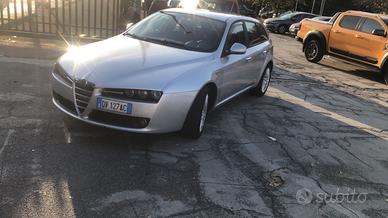 Alfa Romeo 159