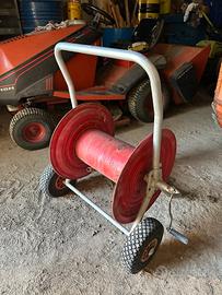Carrello porta gomma giardino