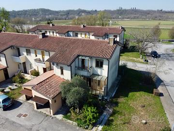 VILLETTA SCHIERA DI TESTA