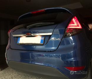 Fari posteriori tuning ford fiesta