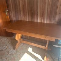 Tavolo e giropanca con contenitore