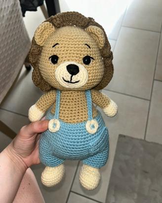 Peluche leone uncinetto amigurumi