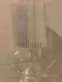 lampada Kartell Take trasparente  etichetta rossa