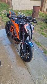 KTM SUPERDUKE R 1290 2021