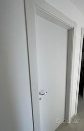 Porta Ferrero Legno - pari al nuovo