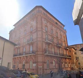 Immobile in asta di 113 m² con più di 5 locali a P