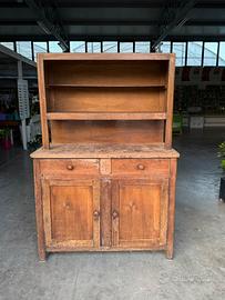 Credenza rustica in legno con alzata
