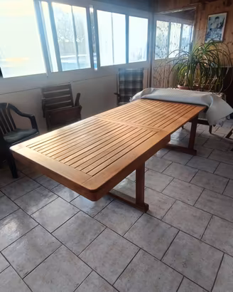 tavolo con sedie in teak Unopiu 