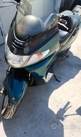 Suzuki AN Burgman 250