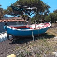 Gozzo resinato con motore Yamaha 15 HP, 4 t