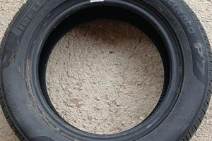 Gomme Pirelli 205/60 R16