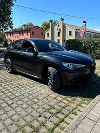 Alfa Romeo Stelvio 2.2 210cv