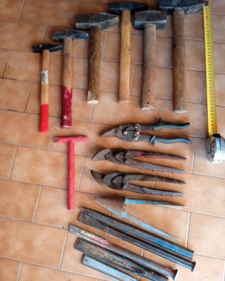 varie attrezzi per carpenteria 