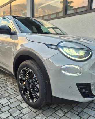 Fiat 600 Hybrid 145 CV DCT MHEV La Prima