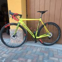 Cannondale CAAD12 Disc | Carbon Wheels