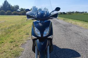 Scooter XCITY 250 