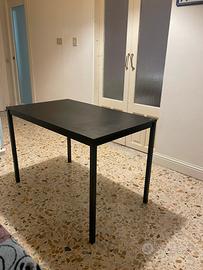 Tavolo nero usato – ideale come scrivania