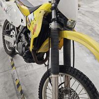 Suzuki dr z 400 valenti