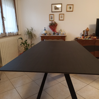 Tavolo soggiorno moderno