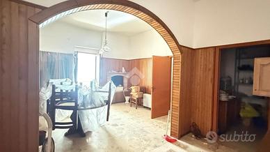 CASA SEMINDIPENDENTE A ALLISTE