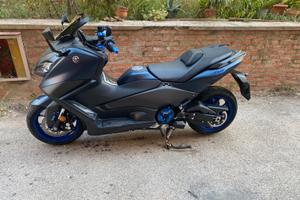 Tmax 560 icon blue