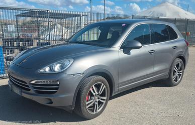 Porsche  Cayenne Platinum edition