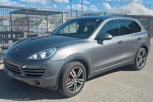 Porsche  Cayenne Platinum edition