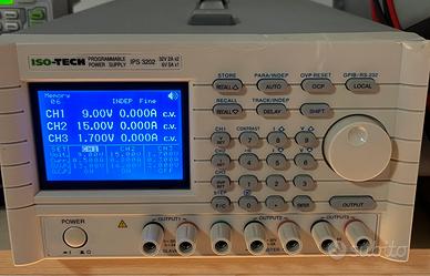 Alimentatore da banco 3 uscite regolabili