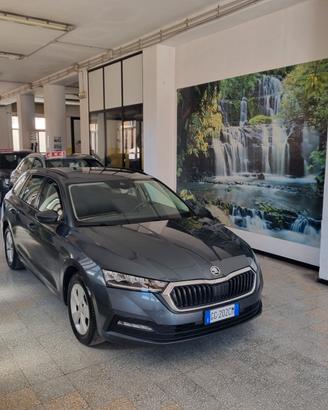 Skoda Octavia 1.5 G-TEC DSG Wagon FULL LED, NAVI