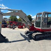 ESCAVATORE TACHEUCHI MOD. B 160 C