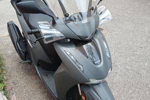 Sh 350 pari al nuovo