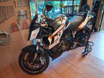KTM 990 superduke