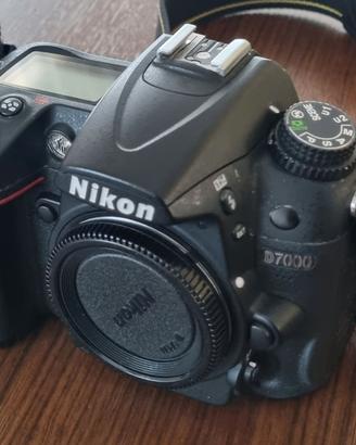 Reflex Nikon D7000