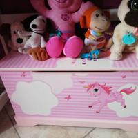 Panca e porta giochi cameretta