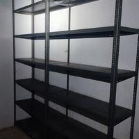 Scaffalatura metallica