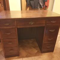scrivania in legno anni '70