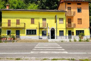 CASA SEMINDIPENDENTE A SORICO