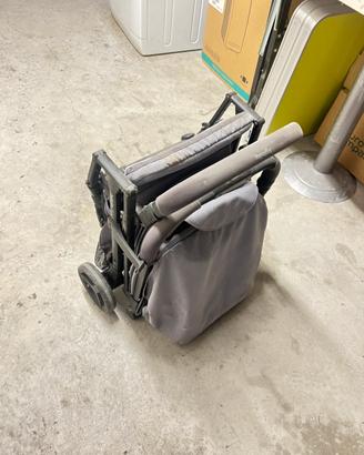 Passeggino Inglesina grigio pieghevole