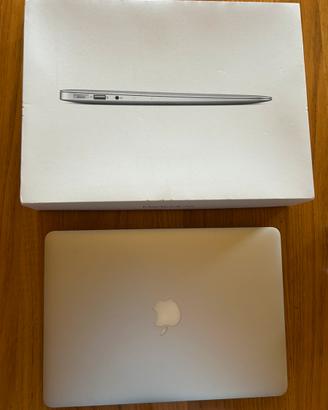 Computer Apple MacBook Air 13” grigio chiaro