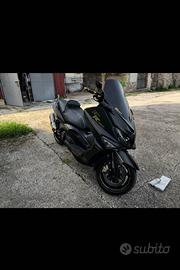 Yamaha T-Max BlackMax 500cc