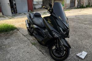 Yamaha T-Max BlackMax 500cc