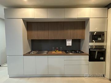 Cucina a Ponte 360cm Evo di Mobilturi
