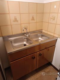 lavello in acciaio con mobile 