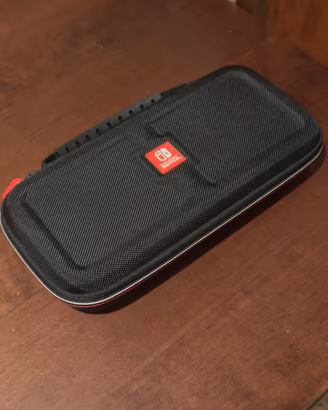 Nintendo Switch OLED custodia